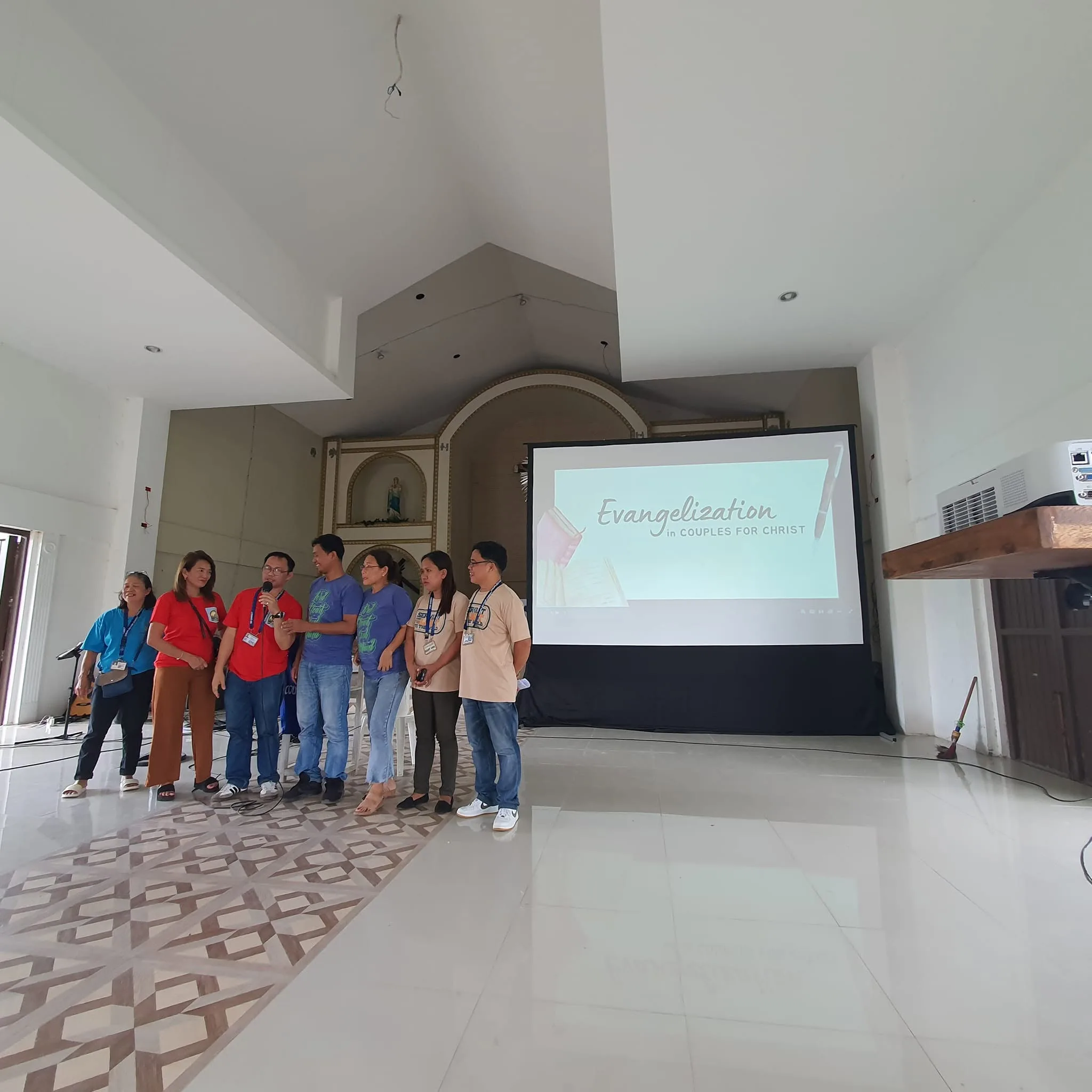 Worship gathering visual presentation setup